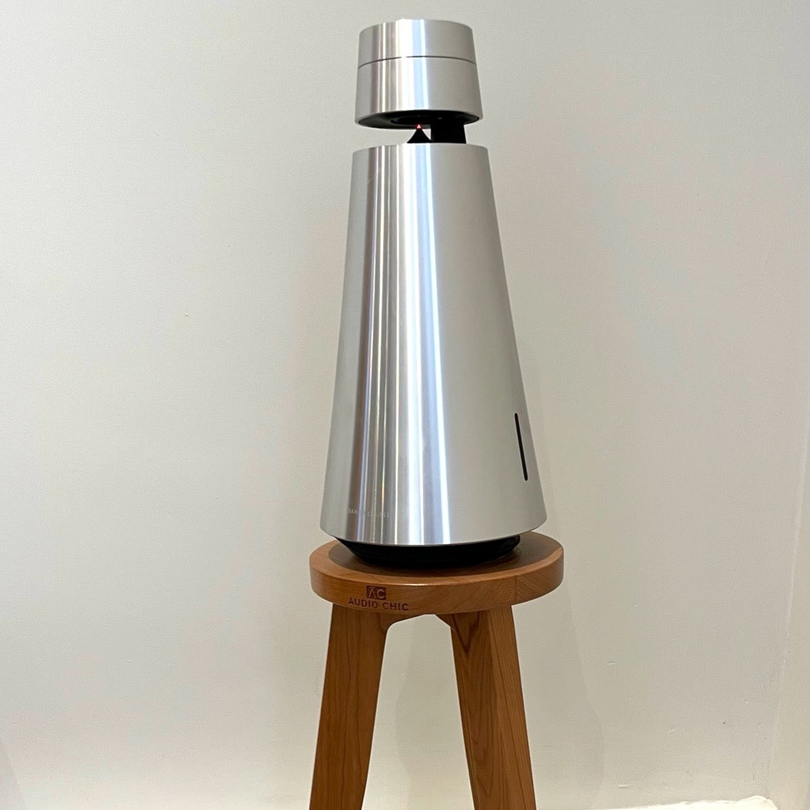 B&O Beosound 1 Speaker Stand 140-900mm (Single) - Shaped Top