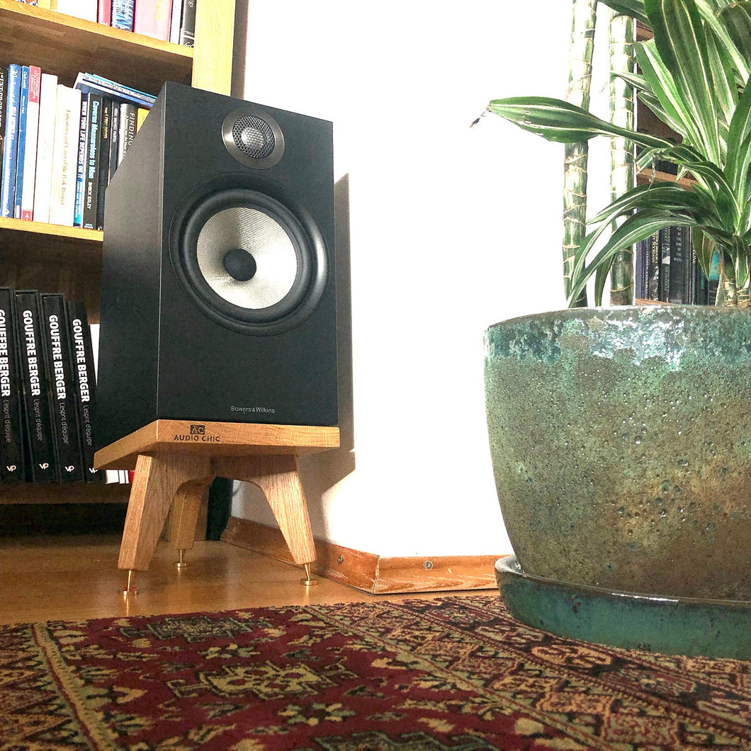 B&W-606-Drunken-Snipe-speaker-stands-by-audio-chic