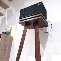 Klipsch-The-Three-speaker-stand-by-audio-chic showing the underside against a white wall