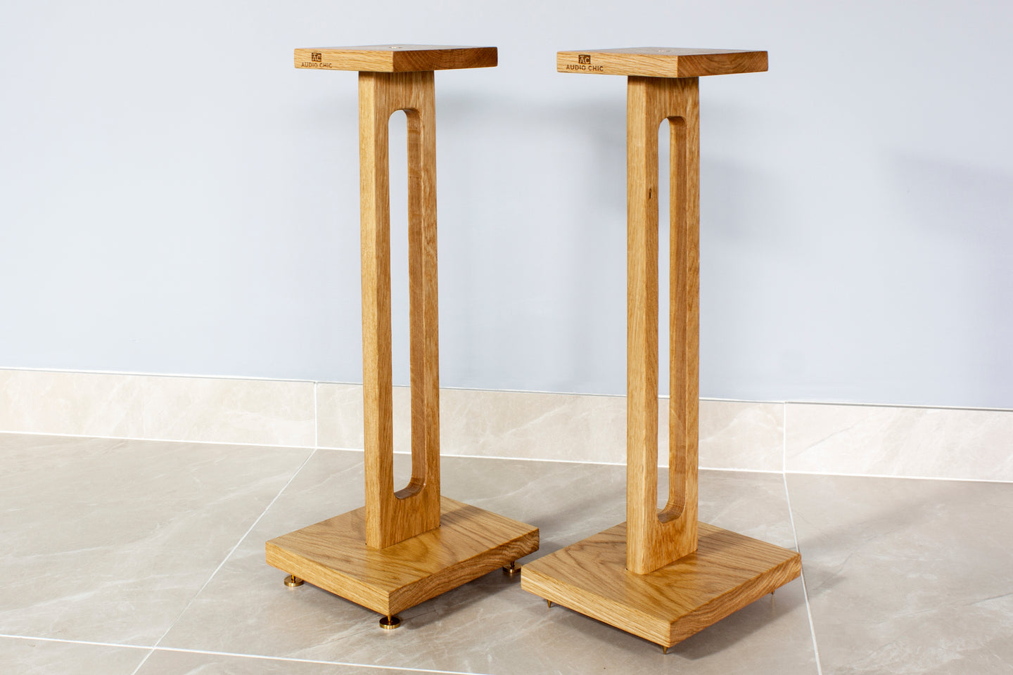 Harmony Solid Oak Speaker Stand (Pair) 700mm, 600mm, 500mm - AUDIO CHIC